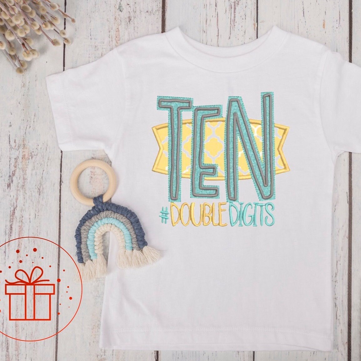 Matchy matchy Birthday T-shirt, Birthday, Mini me, fun age specific writing, kids & family matching styles. Shirts and hoodies