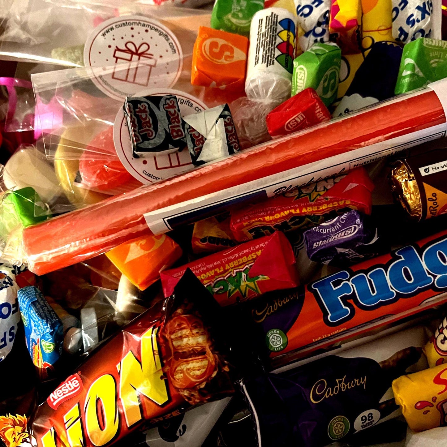 UK Sweets Hamper, Easter, Valentines, Birthday, Fathers Day, Mothers Day, Lollies, chocolates, sweets, Christmas, gifts, across the miles