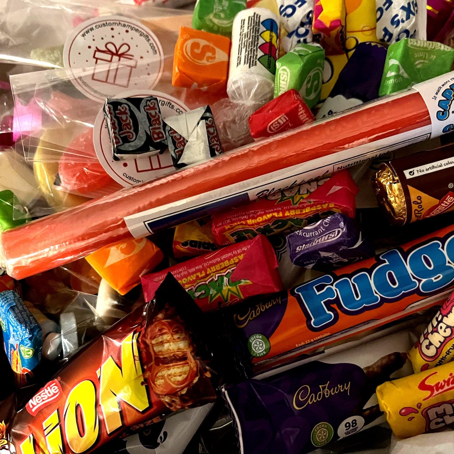 UK treats for Dad, Sweets Hamper, Fathers Day, Lollies, chocolates, Sweets, gifts, across the miles, gift from home, taste of home