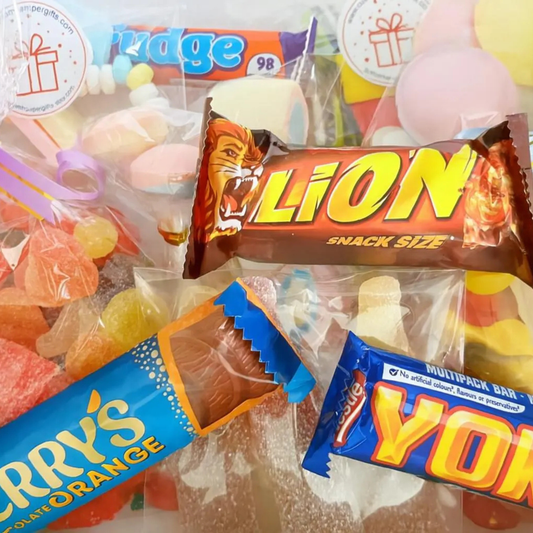 UK Chocolate & Sweet Hamper | UK Christmas Gift Box | British Treats for Expats | Personalised Hamper